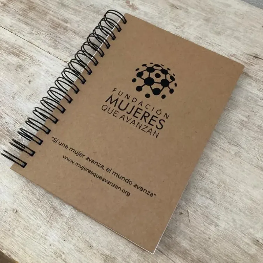 Cuaderno Eco, merchandising con logo de MONDOBOX